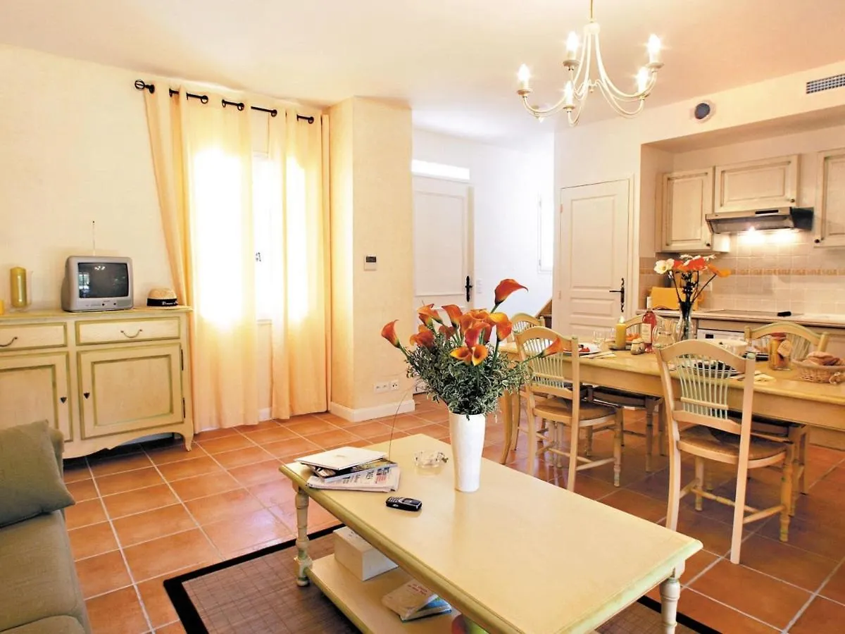 Holiday Home With A Dishwasher, In Provence 卡连